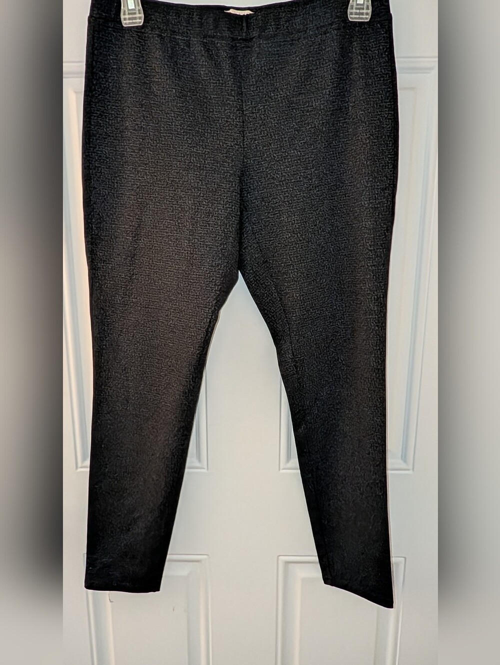 Lila Rose Pattern Leggings Black Gray NWOT